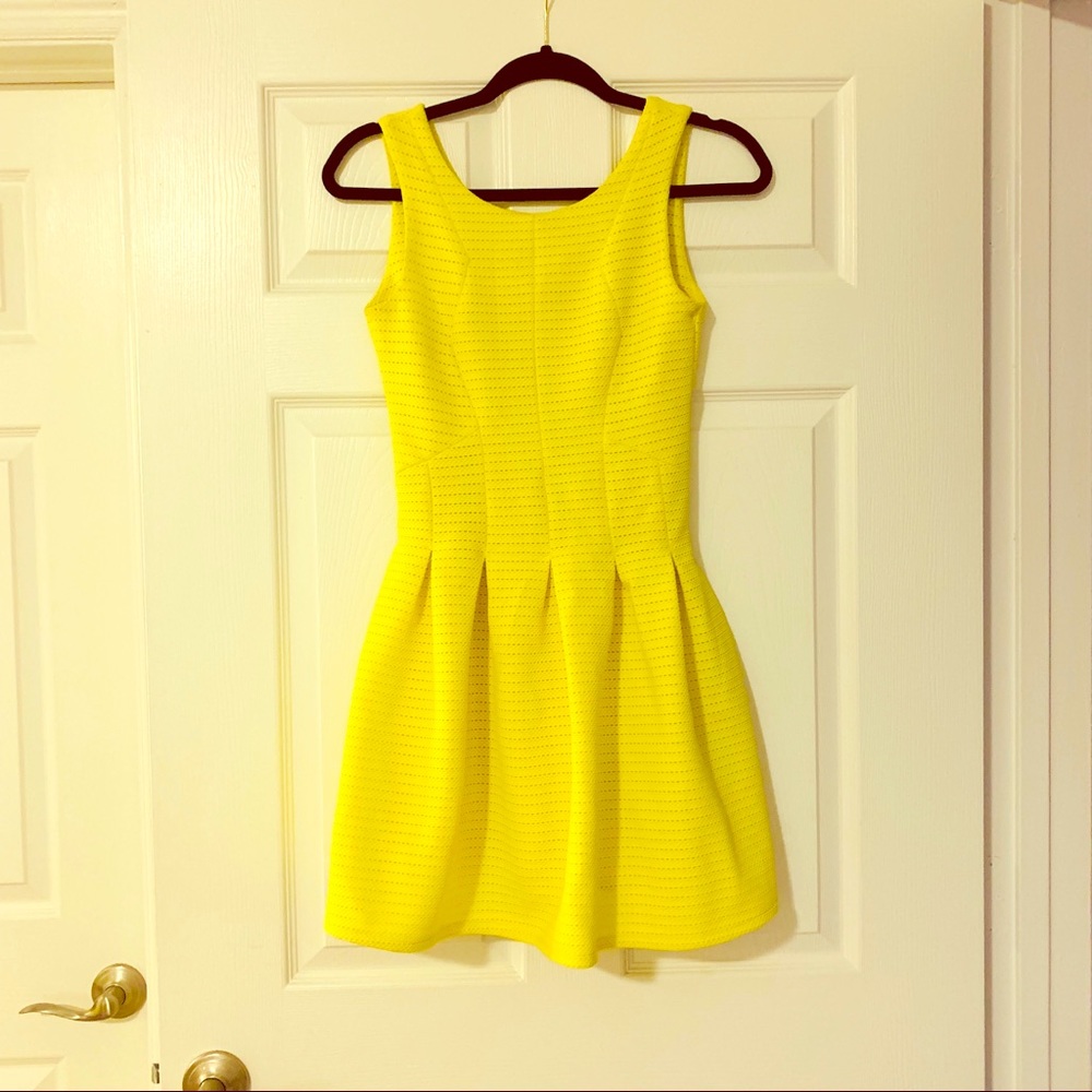 Hot & Delicious Yellow dress